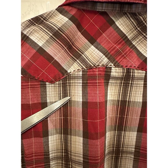 Wrangler Boys L Shirt‎ Pearl Snap Red Brown Plaid Western Cowboy Stitched Pocket - Picture 8 of 10